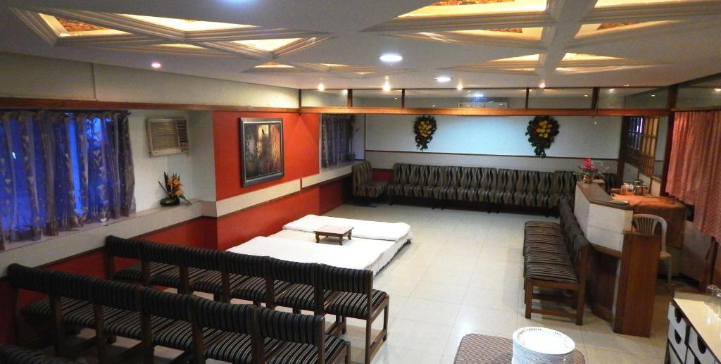 Hotel Raviraj Pune Exterior foto