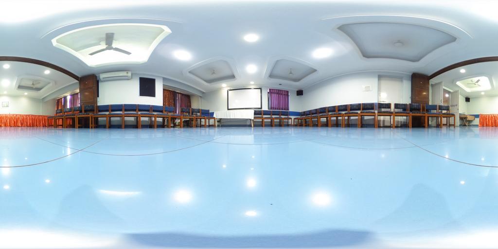 Hotel Raviraj Pune Exterior foto