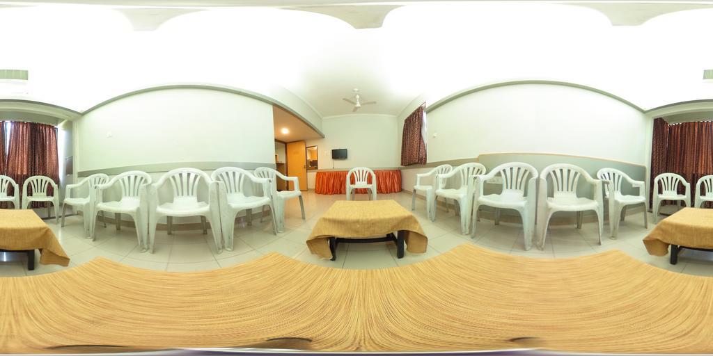 Hotel Raviraj Pune Exterior foto