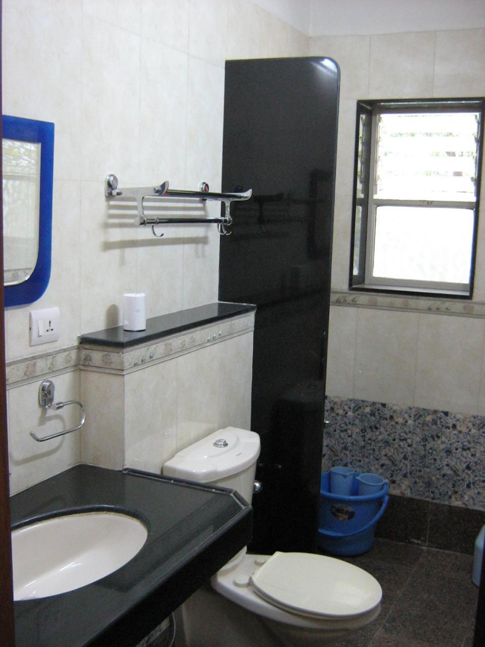 Hotel Raviraj Pune Exterior foto